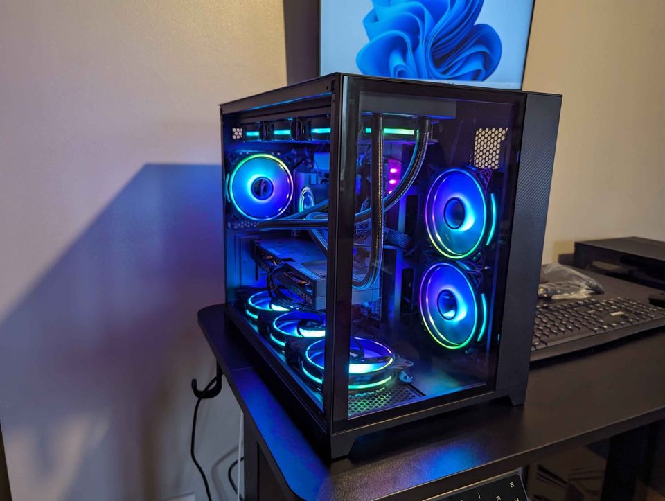Apex PC's 'Akira 4070 DDR5' Gaming PC