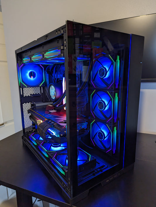 Apex PC's 'Evo 7700/7900XTX' Gaming PC